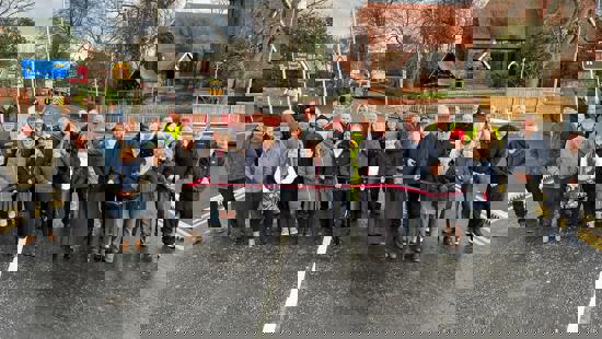 Celebration marks unveiling of new £23m motorway bridge