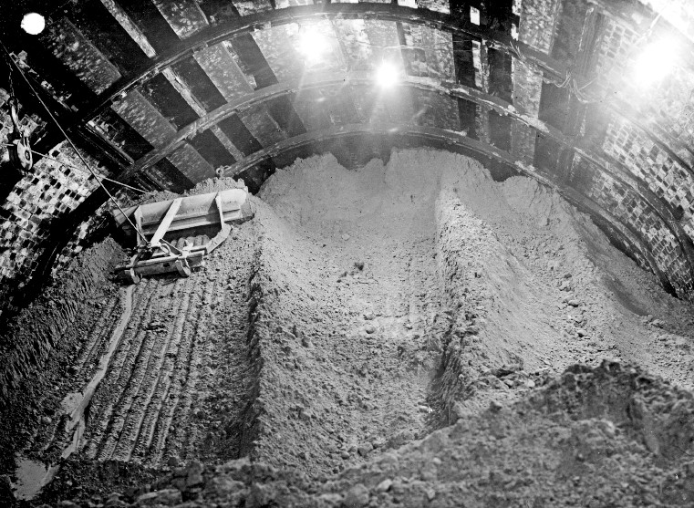 Clifton Hall tunnel during infilling