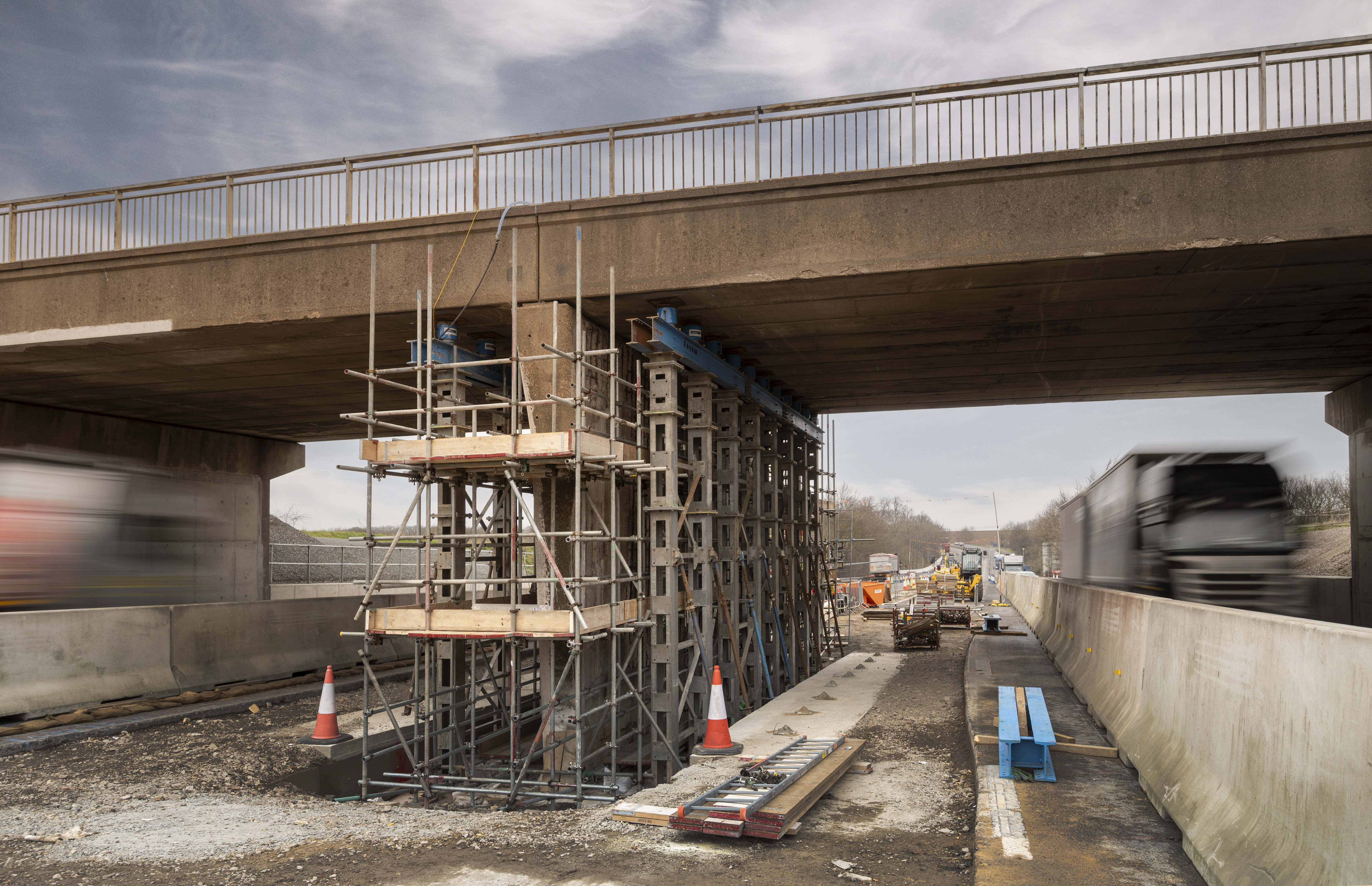 Work in progress at Wentedge Road Bridge in June 2025