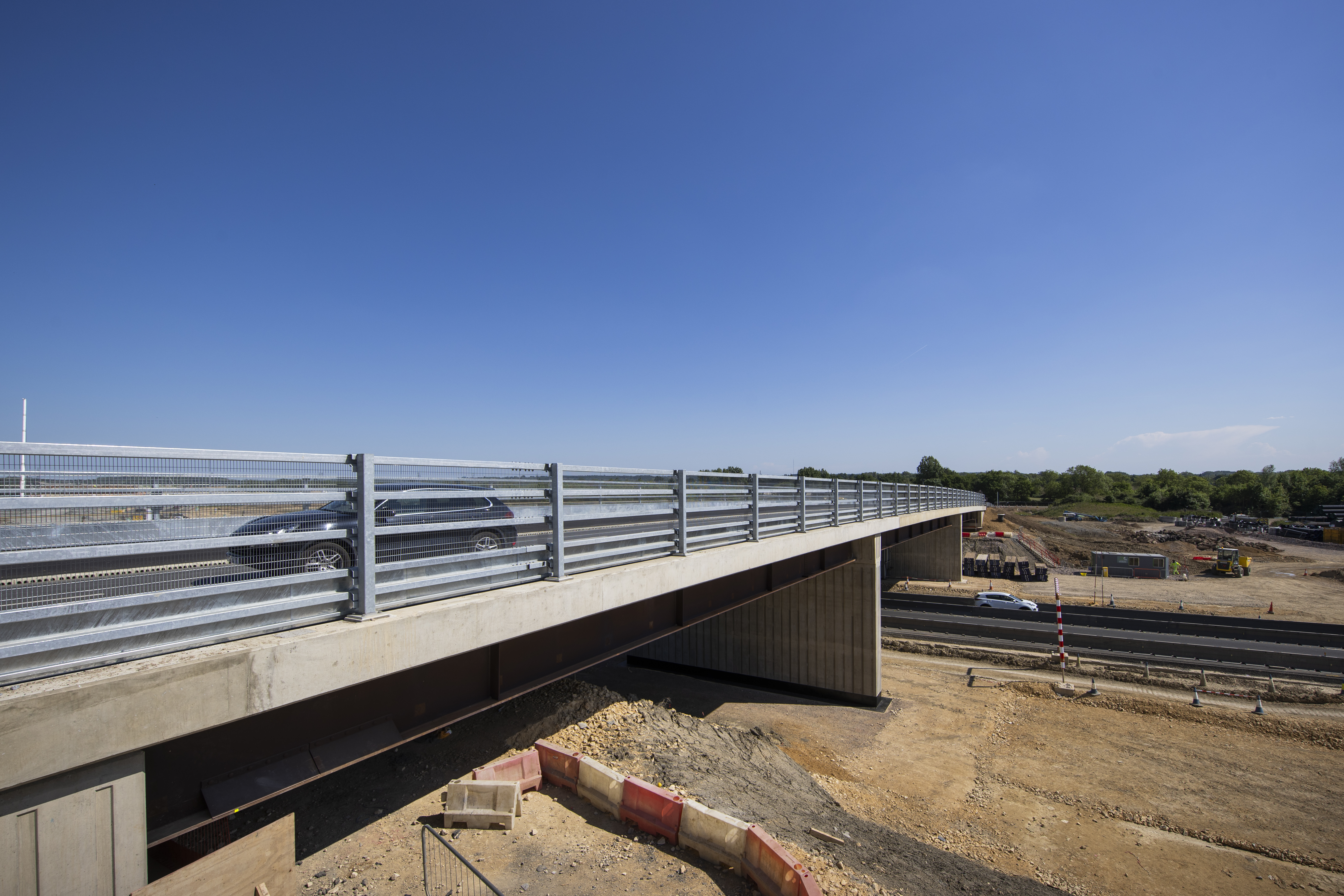 Traffic using the new Roxton Road bridge