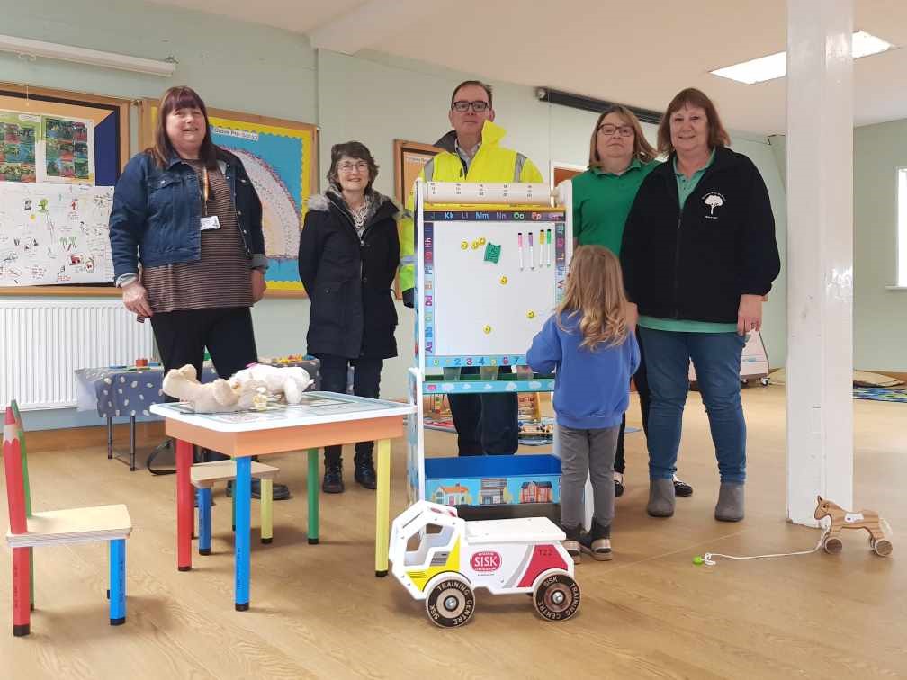 IMAGE: (L-R) Councillor Lesley Scott-Boutell, Chairperson Carolyn Raynor, Sisk Social Value adviser Kenny Hughes, teachers Sharon Smith from and Lesley Richard