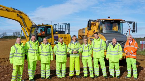 National Highways welcomes Secretary of State on site visit to celebrate next phase of major A417 scheme