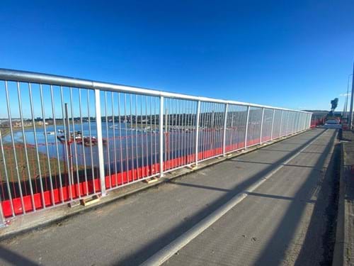 M2 Medway Bridge safety barrier