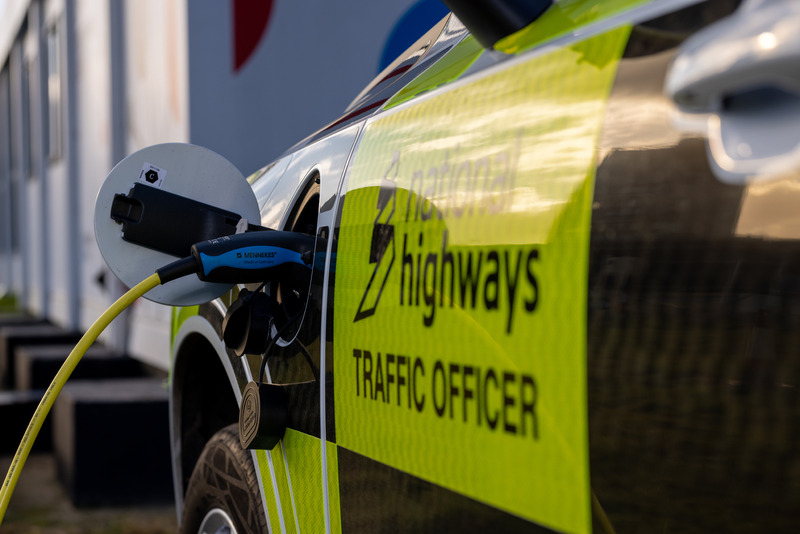 Electric traffic officer vehicle charging