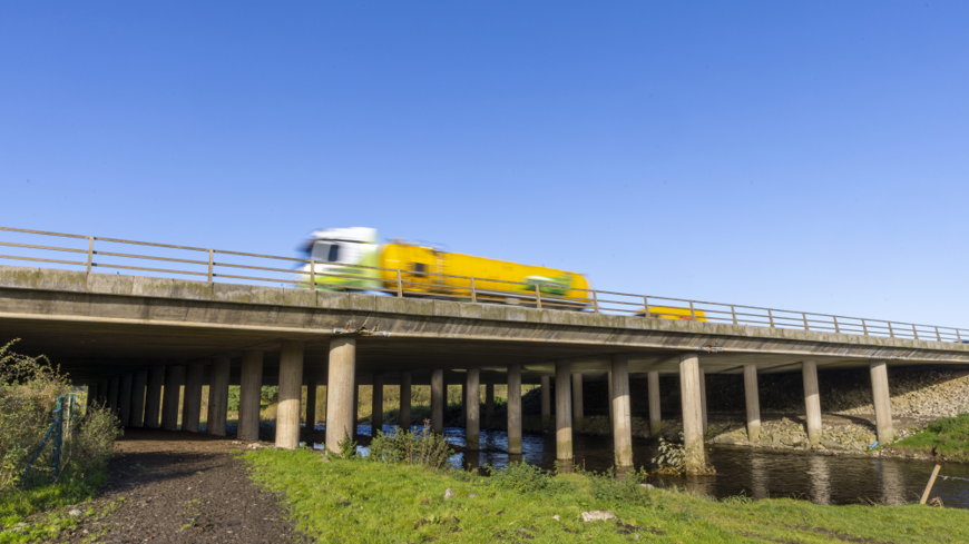 Castle Howe crosses the River Lune, forming part of junction 38 entry (northbound) and exit slip roads (southbound).