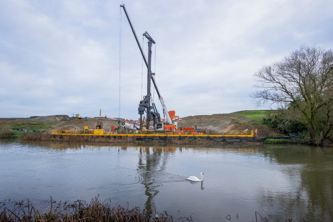 Work taking place to build the new 200m viaduct over the River Great Ouse